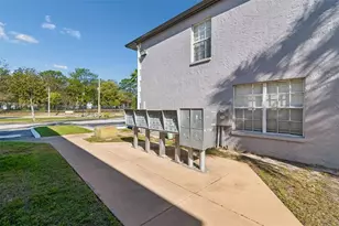 5182 Sunridge Palms Dr, Tampa, FL 33617 - Photo 97