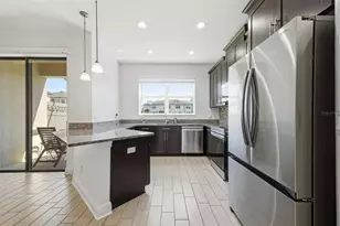 11539 Crowned Sparrow Ln, Tampa, FL 33626 - Photo 5