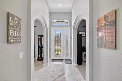 2334 Creeks Crossing Drive, Lakeland, FL 33810 - Photo 3