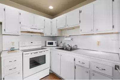 1801 Bedford Lane #30, Sun City Center, FL 33573 - Photo 17