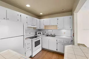 1801 Bedford Ln, Sun City Center, FL 33573 - Photo 19