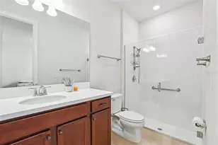 19246 Briarbrook Dr, Tampa, FL 33647 - Photo 21