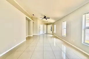 1409 Delano Trent St, Ruskin, FL 33570 - Photo 7