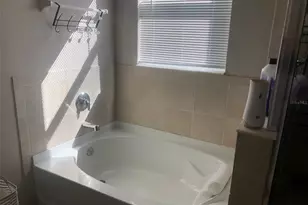 16634 Mooner Plank Cir, Wimauma, FL 33598 - Photo 19