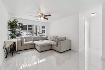 5803 Tampa Shores Boulevard, Tampa, FL 33615 - Photo 13