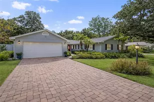 2102 W Kyra Dr, Tampa, FL 33612 - Photo 1