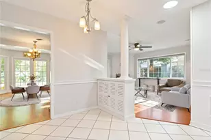 2102 W Kyra Dr, Tampa, FL 33612 - Photo 17