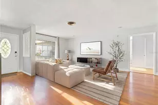 2102 W Kyra Dr, Tampa, FL 33612 - Photo 5