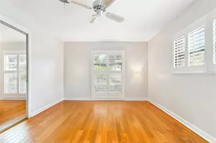 2102 W Kyra Dr, Tampa, FL 33612 - Photo 23