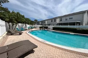 10216 Dolce Vista Dr NE, Saint Petersburg, FL 33702 - Photo 27