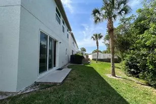 10216 Dolce Vista Dr NE, Saint Petersburg, FL 33702 - Photo 23