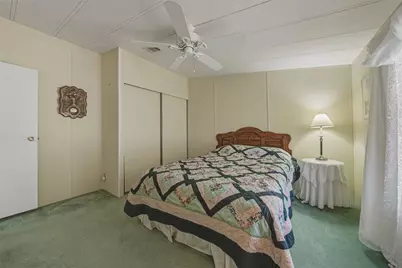 5556 Riviera Drive, Zephyrhills, FL 33541 - Photo 31