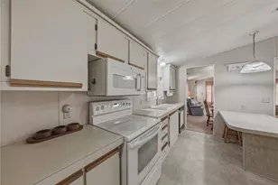 5556 Riviera Dr, Zephyrhills, FL 33541 - Photo 19