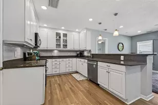 169 27th Ave N, Saint Petersburg, FL 33704 - Photo 17