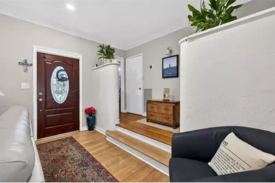 169 27th Avenue N, Saint Petersburg, FL 33704 - Photo 7