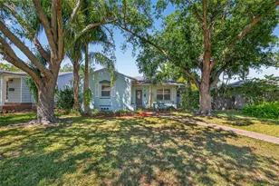 169 27th Ave N, Saint Petersburg, FL 33704 - Photo 3