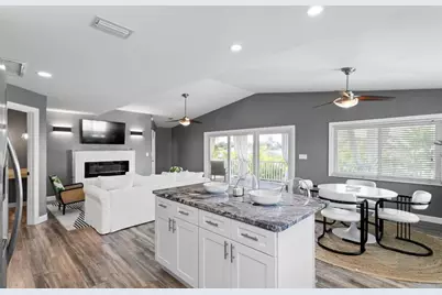 3401 Manatee Drive SE, Saint Petersburg, FL 33705 - Photo 11