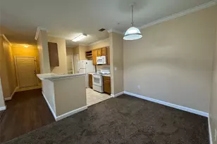 18575 Bridle Club Dr, Tampa, FL 33647 - Photo 5