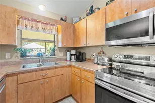 28445 Darby Rd, Dade City, FL 33525 - Photo 7