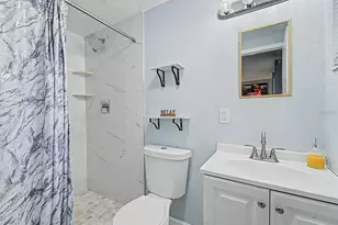 7012 Center Creek Dr, Tampa, FL 33615 - Photo 27