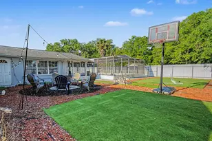 7012 Center Creek Dr, Tampa, FL 33615 - Photo 43
