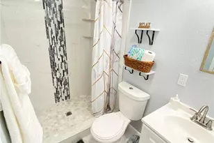 7012 Center Creek Dr, Tampa, FL 33615 - Photo 11