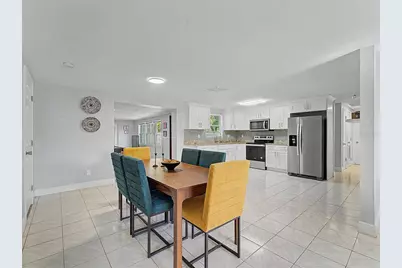 7012 Center Creek Drive, Tampa, FL 33615 - Photo 13