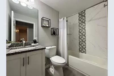 1014 1/2 E Okaloosa Avenue, Tampa, FL 33604 - Photo 13