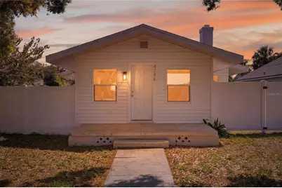 4248 4th Avenue S, Saint Petersburg, FL 33711 - Photo 1