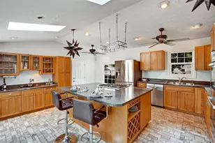 2301 7th Ave N, Saint Petersburg, FL 33713 - Photo 13