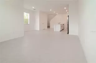 10844 Fowlers Blf Ct, Tampa, FL 33647 - Photo 5