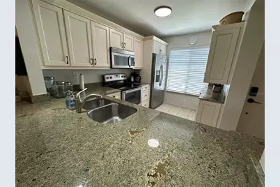 6327 Palma Del Mar Boulevard S #219, Saint Petersburg, FL 33715 - Photo 9