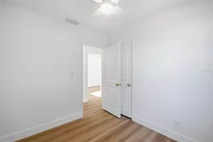 3805 W Pearl Ave, Tampa, FL 33611 - Photo 11