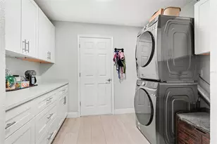 7547 Landmark Dr, Spring Hill, FL 34606 - Photo 15