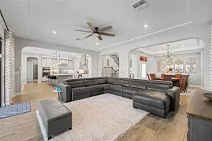 28336 Picana Ln, Wesley Chapel, FL 33543 - Photo 11