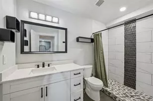 5995 44th Ave N, Saint Petersburg, FL 33709 - Photo 15