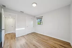 5995 44th Ave N, Saint Petersburg, FL 33709 - Photo 17