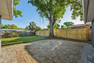 5995 44th Ave N, Saint Petersburg, FL 33709 - Photo 21