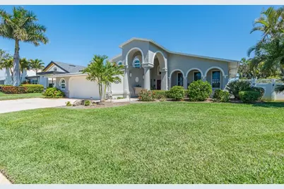 707 Snug Island, Clearwater Beach, FL 33767 - Photo 3