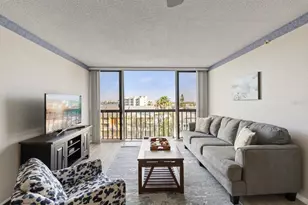 255 Dolphin Point, Clearwater Beach, FL 33767 - Photo 5