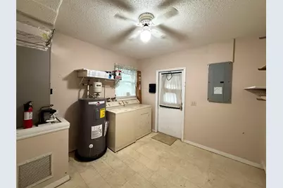 2122 Cr 437A, Lake Panasoffkee, FL 33538 - Photo 15