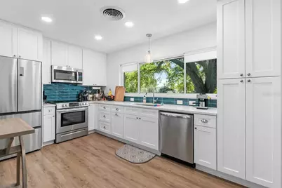 3723 Orchard Grove Lane, Largo, FL 33770 - Photo 11