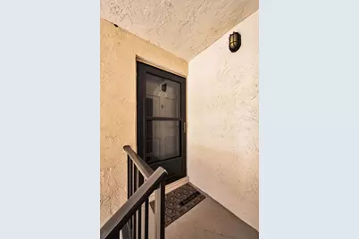 219 Elmwood Circle #219, Seminole, FL 33777 - Photo 3