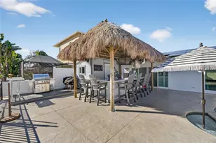 2171 Lagoon Dr, Dunedin, FL 34698 - Photo 37