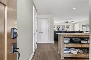 2171 Lagoon Dr, Dunedin, FL 34698 - Photo 17