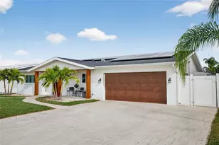 2171 Lagoon Dr, Dunedin, FL 34698 - Photo 45