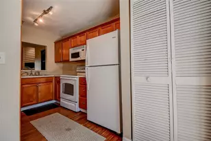 215 Lighthouse Ct, Safety Harbor, FL 34695 - Photo 9