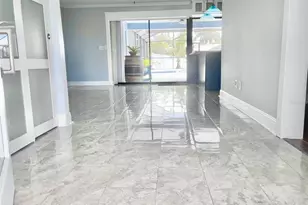 6317 Wisteria Ln, Apollo Beach, FL 33572 - Photo 7