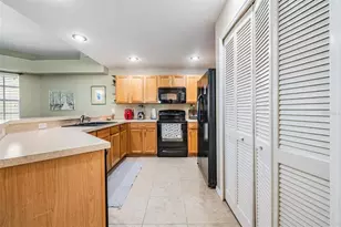 1827 Hammocks Ave, Lutz, FL 33549 - Photo 5