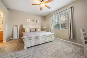 1827 Hammocks Ave, Lutz, FL 33549 - Photo 9